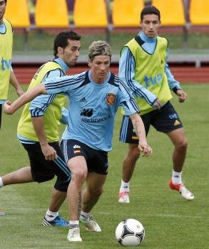 Fernando Torres durante un entrenamiento en Gniewino. Foto: EFE/Juan Carlos Cárdenas