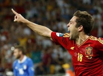 El defensa español Jordi Alba celebra el segundo gol conseguido ante Italia (Foto: EFE)