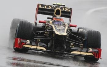 El piloto francés de Fórmula Uno Romain Grosjean, de la escudería Lotus,