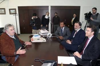 Feijóo se reúne con el presidente uruguayo, José Mújica(i)