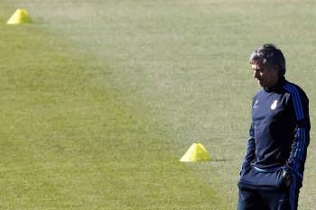 El entrenador del Real Madrid, Jose Mourinho, en el campo de entrenamiento la temporada pasada.
