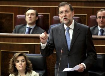 El presidente del Gobierno, Mariano Rajoy, al inicio sesión de control al Gobierno, en la que responde a las preguntas de la oposición en torno a las últimas medidas adoptadas por el Ejecutivo para reducir el déficit. 