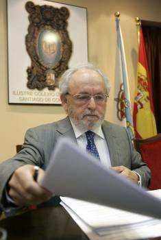 Luciano Varela, en el Congreso sobre prevención del blanqueo de dinero, en Santiago. (Foto: XOÁN REY)