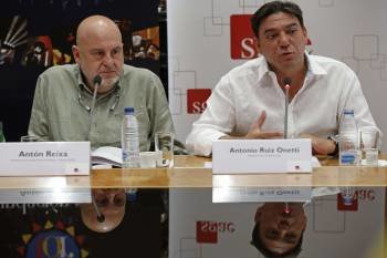 El presidente de la SGAE, Antón Reixa, y el presidente de la Fundación Autor, Antonio Ruíz Onetti. (Foto: JAVIER LIZÓN)