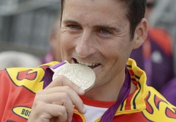 David Cal, celebra su medalla de plata en C1 1.000 metros de 
