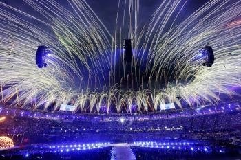 El estadio olímpico de Londres, durante la ceremonia de clausura de los Juegos Olímpicos 2012.