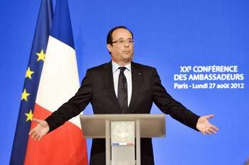 Hollande, durante la conferencia de embajadores en la que lanzó una seria advertencia a Siria. (Foto: ETIENNE LAURENT)