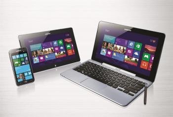 el Windows 8 smartphone, una Windows 8 tablet PC y una Windows 8 smart PC, que mostró la nueva marca 'ATIV' en la Samsung Mobile Unpacked 2012 en Berlin