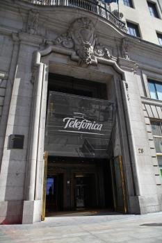 Edificio De Telefónica En Madrid.