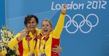 Tarrés, derecha, celebra una de las medallas conseguidas en los Juegos de Londres 2012.
