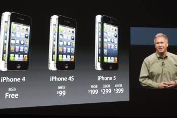 Philip Schiller, vicepresidente de Apple, en la presentación mundial del nuevo iPhone 5.  (Foto: C. DERNBACH)