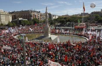 Vista de la plaza de Colón donde finalizó la Marcha a Madrid contra los recortes del Gobierno. (Foto: CHEMA MOYA)
