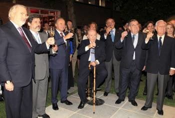 Alfredo Di Stéfano, el martes durante un homenaje en la embajada de Colombia. (Foto: GUSTAVO CUEVAS)