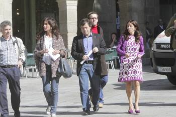 Marta Arribas, Fernando Varela e Isabel Pérez, el jueves, cuando iban a presentar su renuncia al gobierno. (Foto: M.Á.)