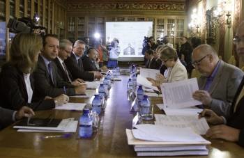 Imagen de la reunión mantenida ayer en el Ministerio de Justicia. (Foto: B. VELARDIEZ)