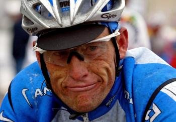 Imagen de archivo distribuida hoy, jueves 11 de octubre de 2012, del exciclista estadounidense Lance Armstrong