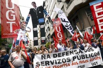 Manifestación contra los recortes en la función pública el pasado julio, en Ourense. (Foto: ARCHIVO)
