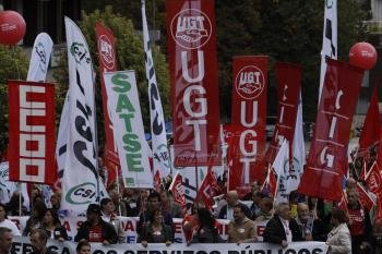 Protesta de funcionarios en Santiago.
