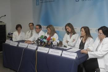 Dolores Vázquez, Jesús García, Camilo Álvarez, Eloina Núñez, Josefina Pereira, Carmen Penín y M. Pereira. (Foto: MIGUEL ÁNGEL)