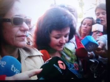Ruth Ortiz, la madre de los menores Ruth y José, ha llegado a la Audiencia de Huelva sobre las 10.15 horas de este viernes para asistir al juicio de divorcio de José Bretón