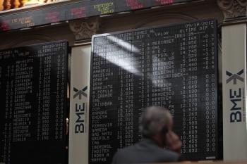 El Ibex 35 cedía un 1,3% a media sesión y se establecía por debajo de los 7.800 puntos