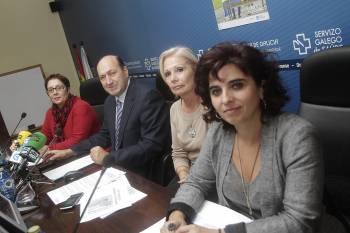 María Villar y Monserrat Souto, en la presentación de la campaña. (Foto: M.  ÁNGEL)