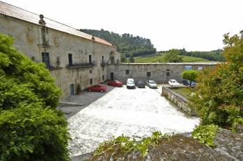 El edificio del monasterio de San Clodio funciona como hotel desde el año 1999. (Foto: MARTIÑO PINAL)