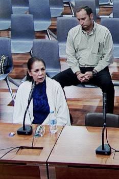 Isabel Pantoja durante su declaración ante el juez en la Audiencia Provincial de Málaga. (Foto: DANIEL PÉREZ)