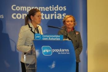  María Dolores de Cospedal y Mercedes Fernández. 