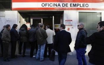 El paro subió en octubre en Galicia un 3,25 %, 8.439 desempleados más