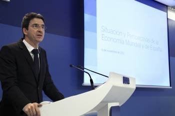 Jorge Sicilia, director de BBVA Research, durante la presentación del estudio sobre la economía española. (Foto: B. VELARDIEZ)