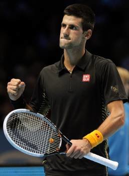 Djokovic celebra la victoria sobre Federer. (Foto: KERIM OKTEN)