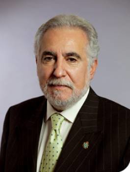 Miguel Santalices.