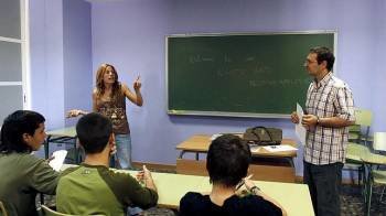 Alumnos valencianos en una clase de inglés. (Foto: ARCHIVO)