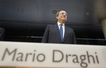 Mario Draghi, presidente del Banco Central Europeo. (Foto: BORIS ROESSLER)