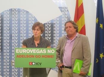  Dolors Camats y Jaume Bosch en un acto contra el complejo Eurovegas