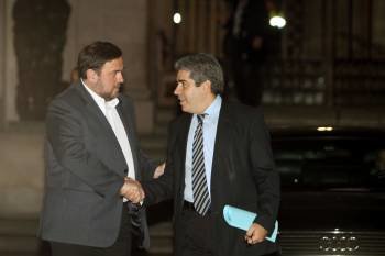El líder de ERC, Oriol Junqueras y el portavoz, Francesc Homs. (Foto: T. ALBIR)