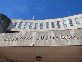 Juzgados de Santiago, en Fontiñas.