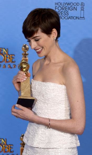Anne Hathaway el galardón a mejor actriz de reparto por 'Los Miserables' 