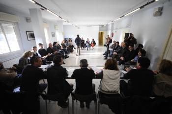 Reunión de ayer de la ejecutiva provincial del PSdeG de Ourense. (Foto: MARTIÑO PINAL)