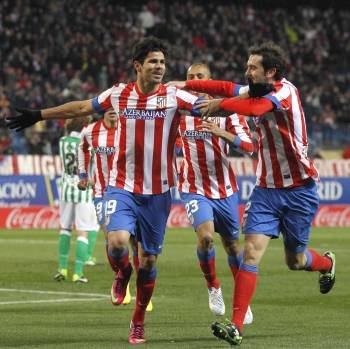 Diego Costa celebra el gol del Atlético. (Foto: J.J. GUILLÉN)