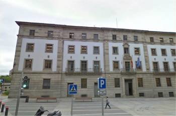 Fachada de la Audiencia de Pontevedra, donde tendrá lugar el juicio. (Foto: ARCHIVO)