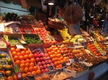 Frutas en un mercado. En ellas hay alérgenos muy potentes. (Foto: E.P.)