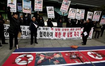 Protesta en una calle de Seúl contra las pruebas nucleares del régimen de Corea del Norte. (Foto: HEON KEON-HYUN)