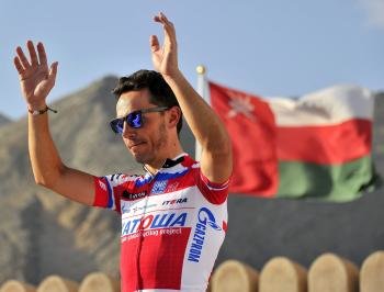 El español Joaquim 'Purito' Rodríguez, de Katusha, celebra su victoria en la cuarta etapa del Tour de Omán (Foto: EFE)
