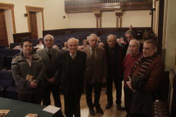 Miembros de la directiva. Entre ellos, Bobillo, Martínez-Pedrayo, Francisco Nóvoa, José Jaime Vázquez o Amadeo Rodríguez. (Foto: MIGUEL ÁNGEL)