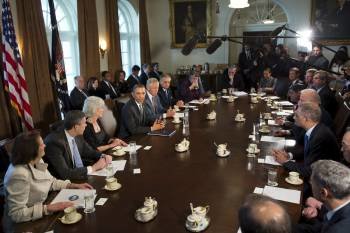 Obama, durante la reunión que mantuvo con su gabinete en la Casa Blanca. (Foto: JIM LO SCALZO)