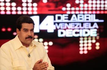 El 'presidente encargado' de Venezuela, Nicolás Maduro, durante la entrevista en televisión. (Foto: TELESUR)