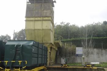 Planta de transferencia de los residuos sólidos, ubicada en el municipio de Beade. (Foto: MARTIÑO PINAL)