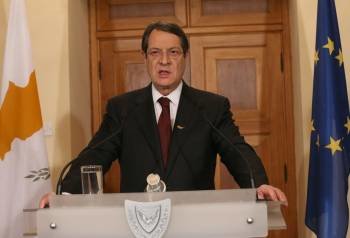 El presidente Nicos Anastasiadis, durante su discurso televisado a los chipriotas. (Foto: HANDOUT)